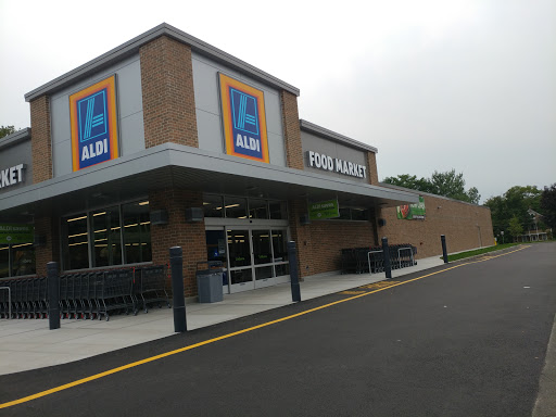 Supermarket «ALDI», reviews and photos, 320 E Elm St, Torrington, CT 06790, USA