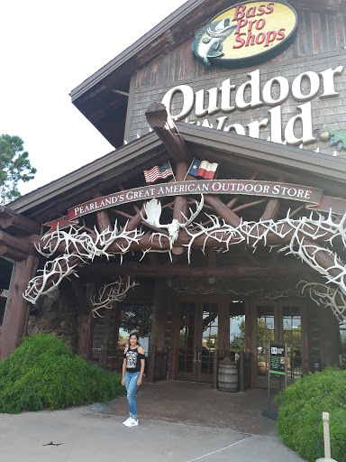 Sporting Goods Store «Bass Pro Shops», reviews and photos, 1000 Basspro Dr, Houston, TX 77047, USA