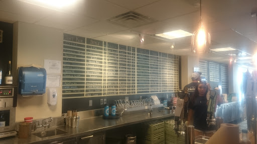 Oyster Bar Restaurant «Triton Craft Beer and Oyster Bar», reviews and photos, 308 Centre St, Beach Haven, NJ 08008, USA