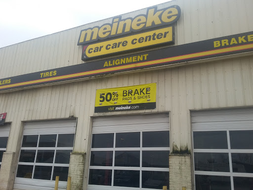Auto Repair Shop «Meineke Car Care Center», reviews and photos, 220 Crossfield Dr, Versailles, KY 40383, USA