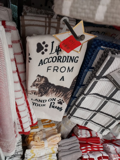 Home Goods Store «Tuesday Morning», reviews and photos, 23314 Farmington Rd, Farmington, MI 48336, USA