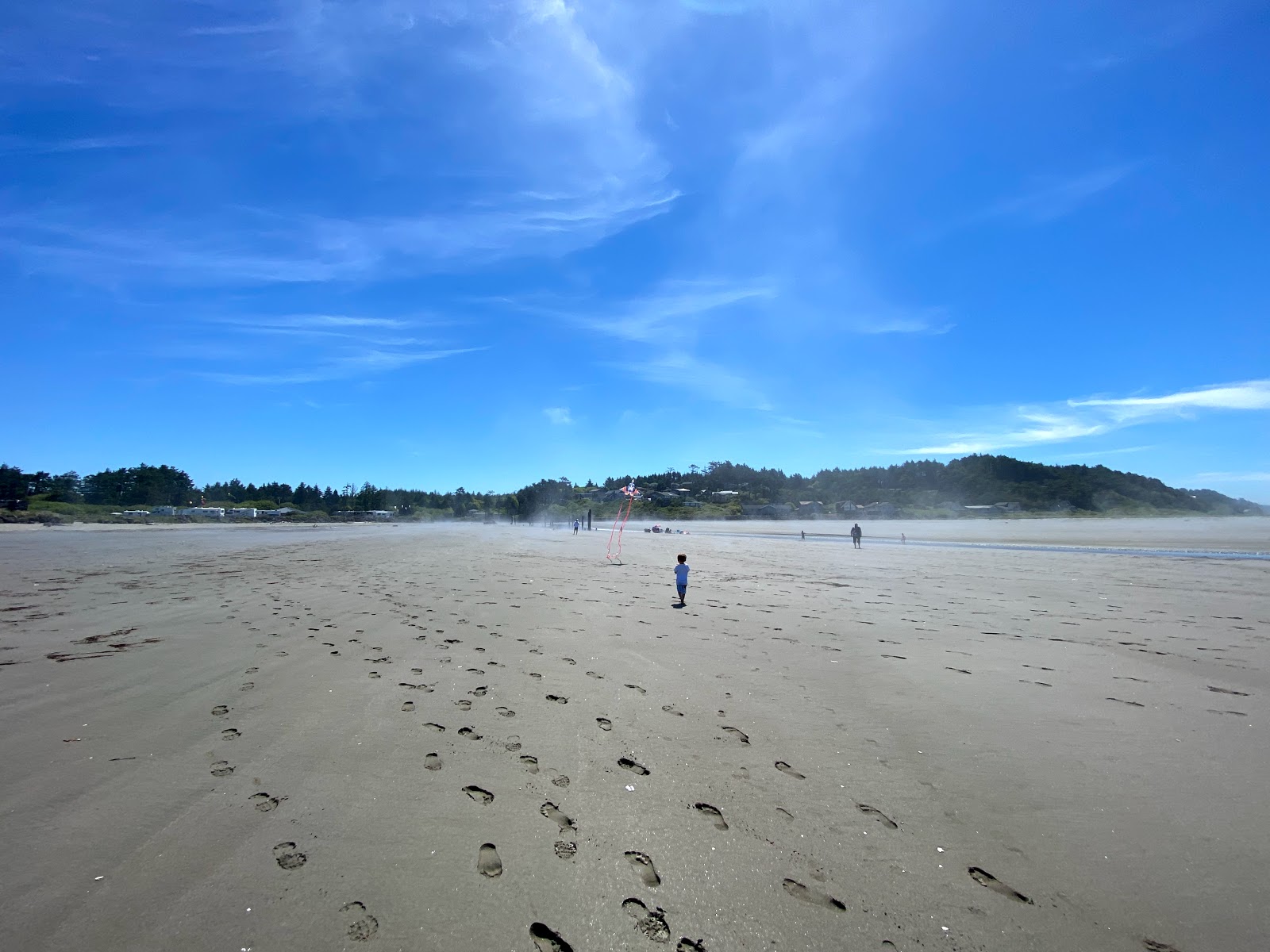 Photo de Pacific Beach avec l'eau cristalline de surface