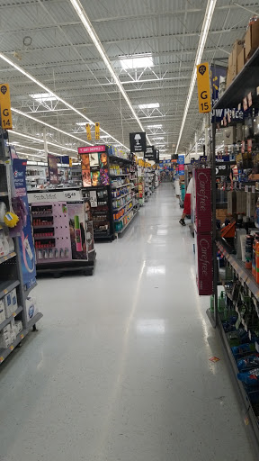 Shopping Mall «Woodlands Square», reviews and photos, 3150 Tampa Rd, Oldsmar, FL 34677, USA