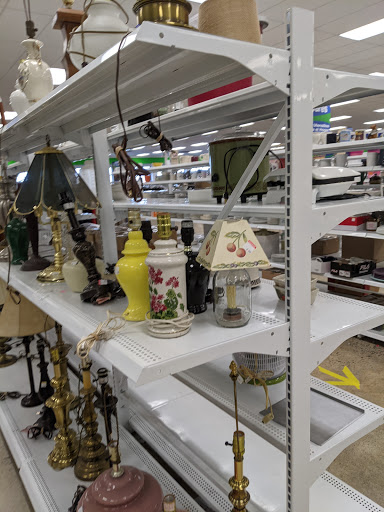 Thrift Store «Goodwill Store & Donation Center», reviews and photos, 1200 Market St, Lemoyne, PA 17043, USA