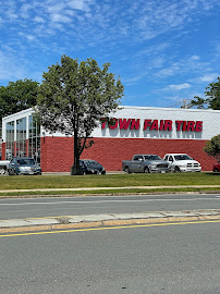 Town Fair Tire - Photo 2 - Car repair in Danvers, MA, Lynn