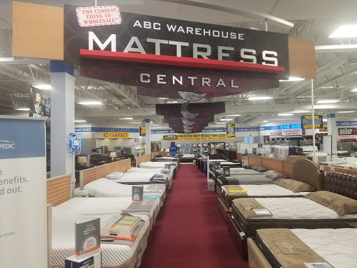 ABC Warehouse, 3500 Marketplace Cir Suite D, Traverse City, MI 49684, USA, 