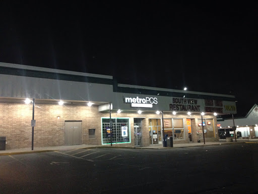 Cell Phone Store «MetroPCS Authorized Dealer», reviews and photos, 1205 Southview Boulevard, S St Paul, MN 55075, USA