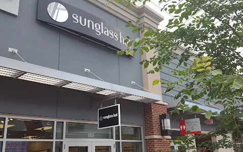 Sunglass Hut image