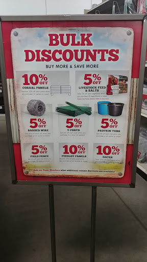 Home Improvement Store «Tractor Supply Co.», reviews and photos, 67 Palomba Dr, Enfield, CT 06082, USA