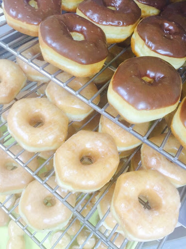 Donut Shop «Rock Island Donut Shop», reviews and photos, 2336 Rock Island Rd, Irving, TX 75060, USA