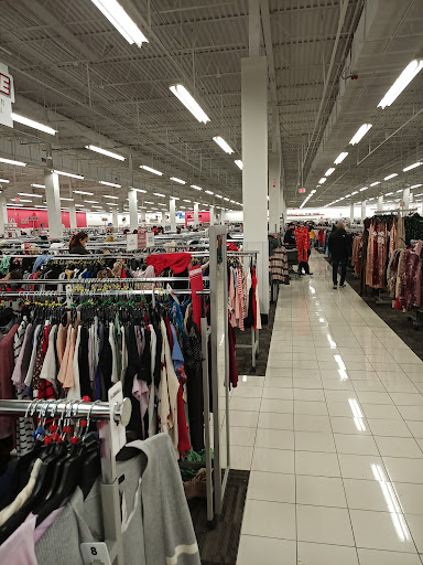 Shopping Mall «Northgate Shopping Center», reviews and photos, 300 Squire Rd, Revere, MA 02151, USA