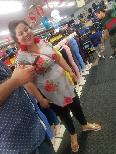 Shoe Store «Payless ShoeSource», reviews and photos, 2800 N Milwaukee Ave, Chicago, IL 60618, USA