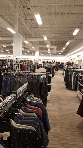 Department Store «Nordstrom Rack Shelbyville Road Plaza», reviews and photos, 4600 Shelbyville Rd, Louisville, KY 40207, USA
