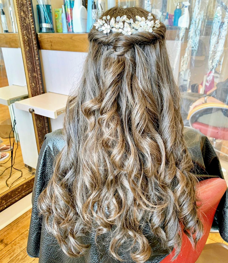 Beauty Salon «Red Cottage Salon & Spa», reviews and photos, 3974 IL-22, Long Grove, IL 60047, USA