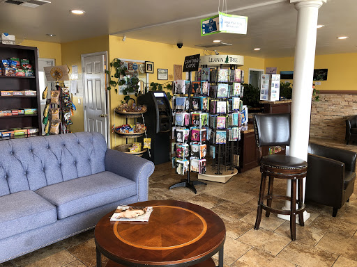 Car Wash «Whalers Car Wash», reviews and photos, 2001 Soquel Ave, Santa Cruz, CA 95062, USA