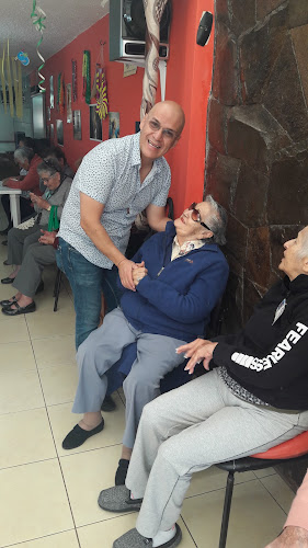 Opiniones de Doctor Fabián Orellana Médico de los Abuelos en Quito - Médico