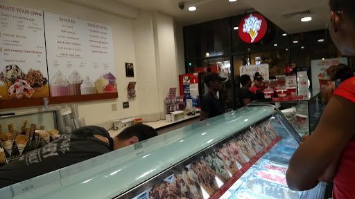 Ice Cream Shop «Cold Stone Creamery», reviews and photos, 3 Sloan St, South Orange, NJ 07079, USA