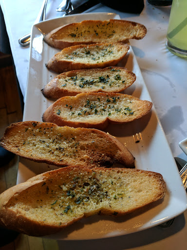 Italian Restaurant «Vincitori», reviews and photos, 14 N Cass Ave, Westmont, IL 60559, USA