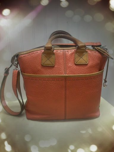 Boutique «What Women Want Resale Boutique», reviews and photos, 9012 Research Blvd Ste C12, Austin, TX 78758, USA