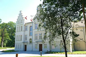 Pałac Baranowice image