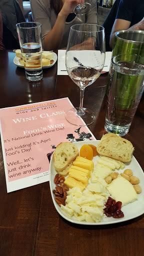 Wine Store «Sunfish Cellars Wine & Spirits», reviews and photos, 803 Sibley Memorial Hwy, St Paul, MN 55118, USA