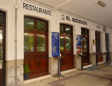 Restaurante El Bodegón Av. Los Soportales, 17, 39540 San Vicente de la Barquera, Cantabria, España