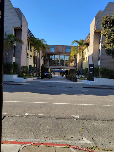 Shopping Mall «North Point Centre», reviews and photos, 320 Bay St, San Francisco, CA 94133, USA