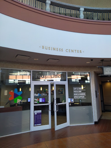 Copy Shop «FedEx Office Print & Ship Center», reviews and photos, 6000 W Osceola Pkwy, Kissimmee, FL 34746, USA