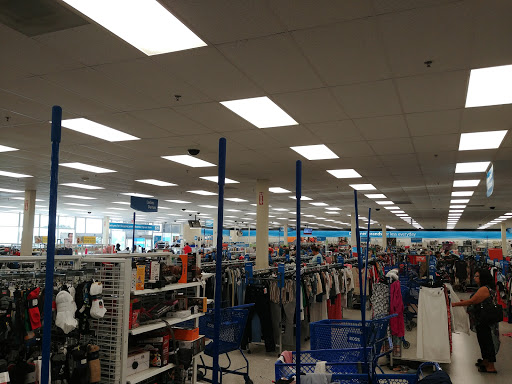 Clothing Store «Ross Dress for Less», reviews and photos, 521 S Plano Rd, Richardson, TX 75081, USA