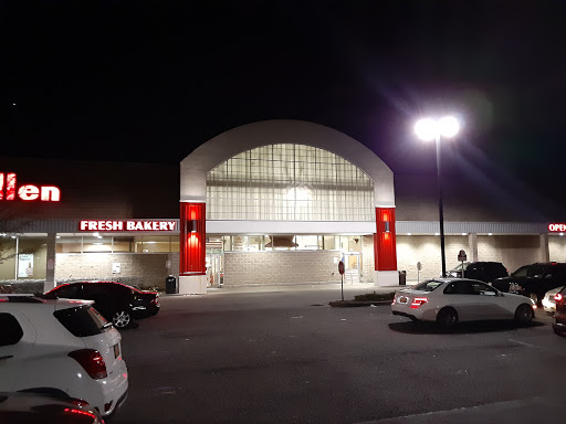 Supermarket «King Kullen», reviews and photos, 231 W Merrick Rd, Valley Stream, NY 11580, USA