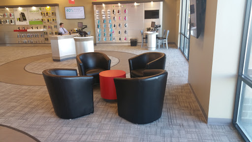 Verizon Authorized Retailer – Cellular Sales, 3884-3886 E 104th Ave, Thornton, CO 80233, USA, 