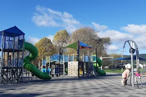 Trentham Memorial Park Playground image