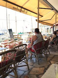 Atmosphère du Restaurant Le Navigateur à Toulon - n°10