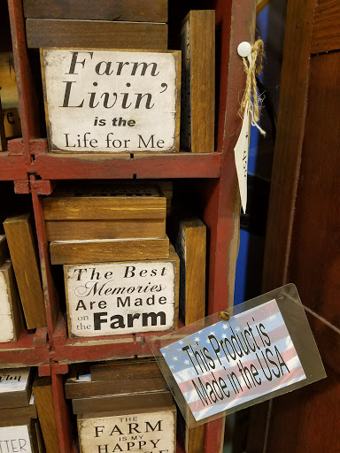 Candle Store «Warm Glow Candle Store», reviews and photos, 2131 N Centerville Rd, Centerville, IN 47330, USA