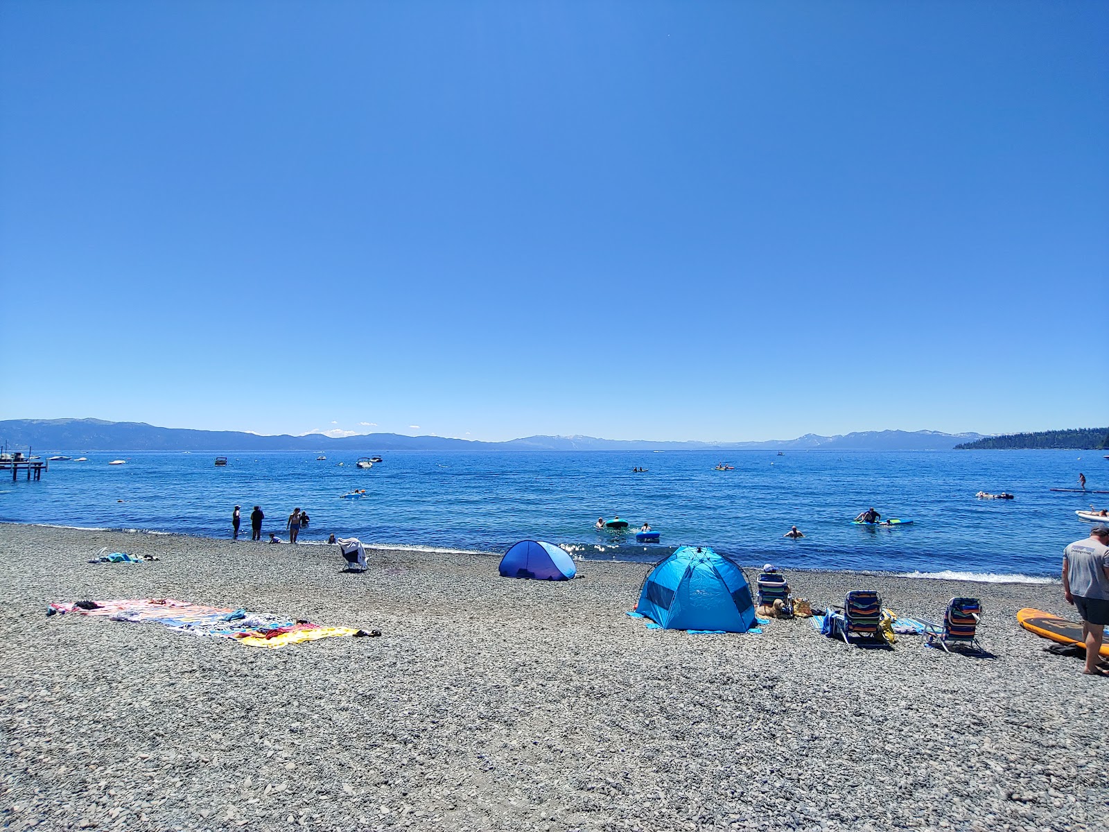 Patton Beach的照片 带有碧绿色纯水表面