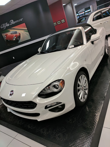 Car Dealer «Alfa Romeo FIAT of McKinney», reviews and photos, 800 N Central Expy, McKinney, TX 75070, USA