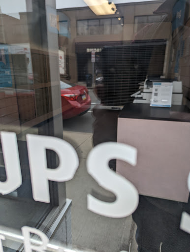 Shipping and Mailing Service «The UPS Store», reviews and photos, 411A Highland Ave, Somerville, MA 02144, USA