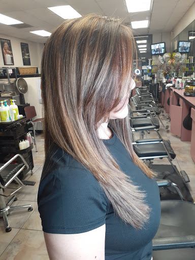 Hair Salon «J J Beauty Salon», reviews and photos, 102 W Vine St, Kissimmee, FL 34741, USA