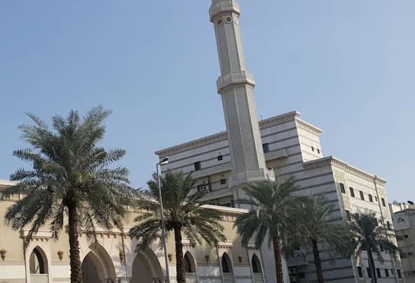 خديجة بغلف مسجد دليل السياحي