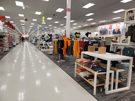 Department Store «Target», reviews and photos, 500 Nassau Park Blvd, Princeton, NJ 08540, USA