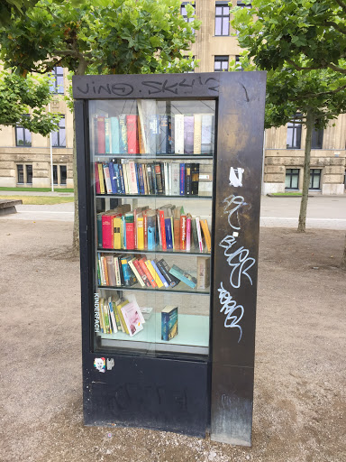Public Bookcase / BookCrossing / Offener Bücherschrank