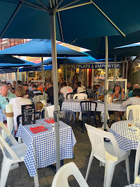 Atmosphère du Restaurant de fruits de mer Restaurant Le P' Tit Pecheur à Capbreton - n°2