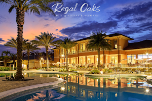 Regal Oaks Resort Vacation Townhomes by IDILIQ image
