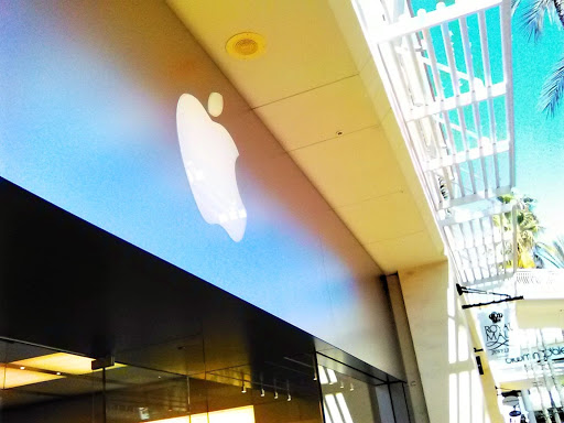 Computer Store «Apple Fashion Valley», reviews and photos, 7007 Friars Rd, San Diego, CA 92108, USA