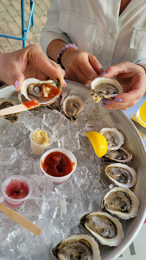 Oyster Bar Restaurant «Triton Craft Beer and Oyster Bar», reviews and photos, 308 Centre St, Beach Haven, NJ 08008, USA