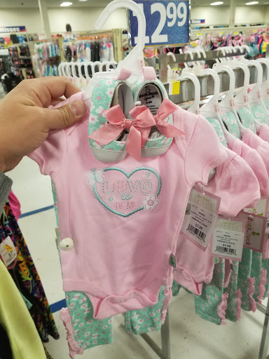 Discount Store «Roses», reviews and photos, 501 Adams Ave, Philadelphia, PA 19120, USA