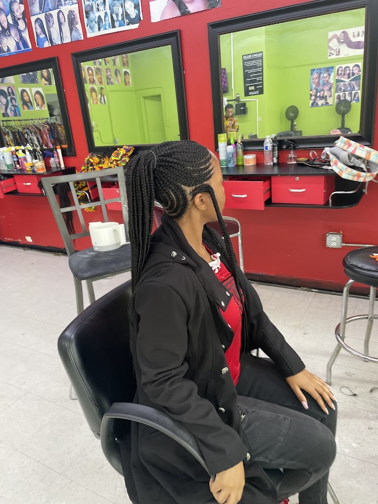 Titi African Hair Braiding and Weaving WA 98409 Services