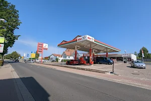 star Tankstelle image