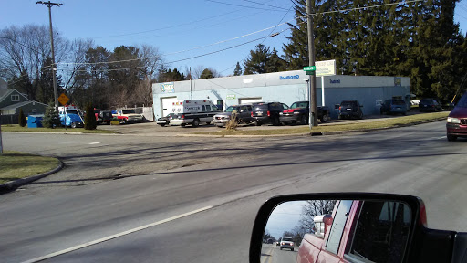 Auto Body Shop «Diamond/Fenton Road Collision», reviews and photos, Fenton Rd, Flint, MI 48507, USA