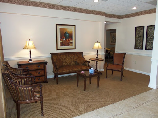 Funeral Home «Forest Lawn Funeral Homes», reviews and photos, 538 Tracy Grove Rd, Hendersonville, NC 28792, USA